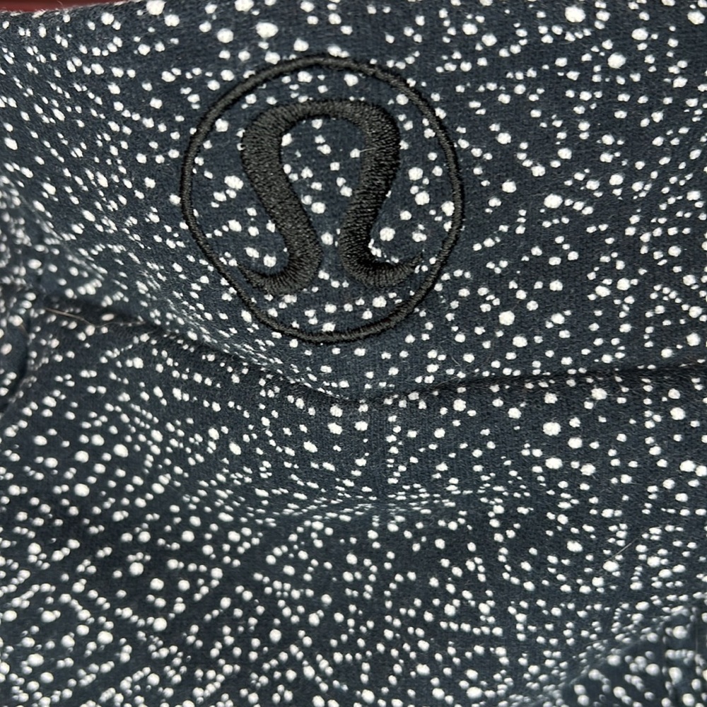 Lululemon Night View Black White Polka Dot Athletic Workout Scuba Hoodie Size 6 - Picture 5 of 15